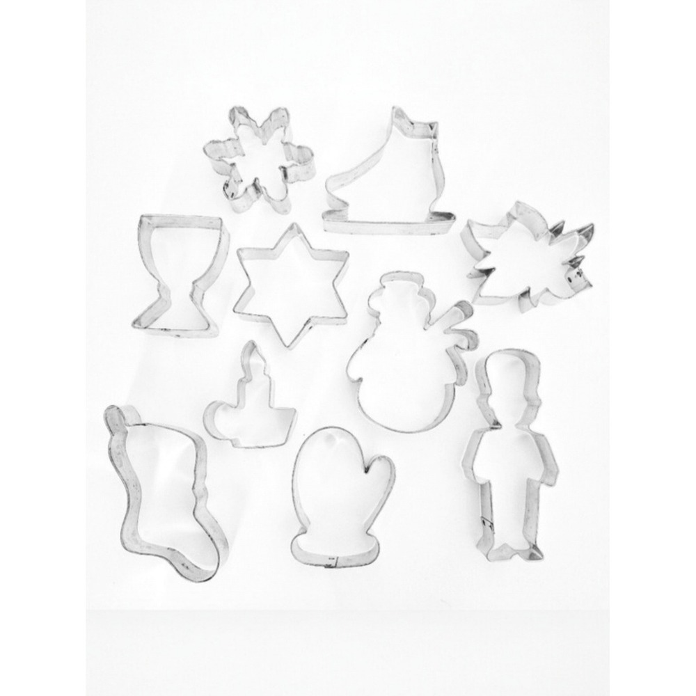 Christmas, Hanukkah & Winter Holiday Vintage Cookie Cutters Lot (Set of 10)